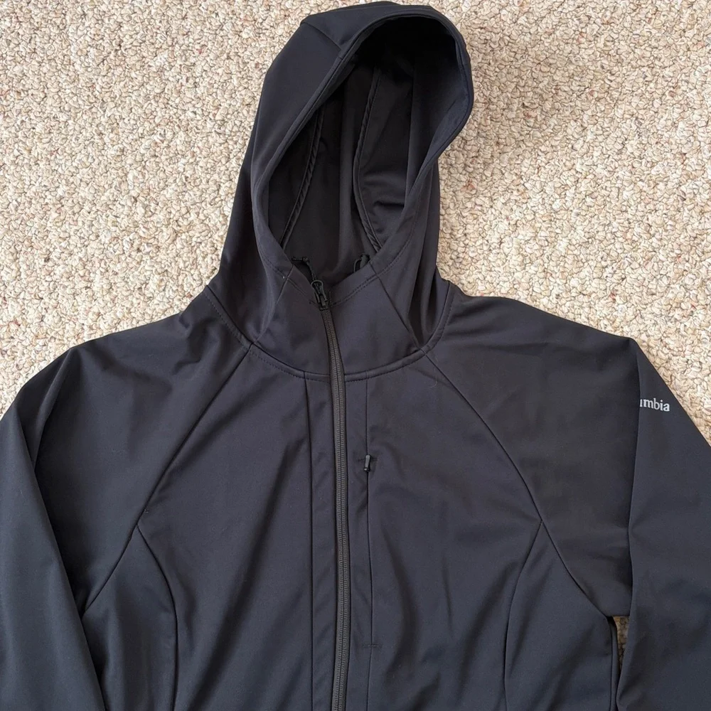 Columbia Soft Shell Jacket - Picture 2 of 9